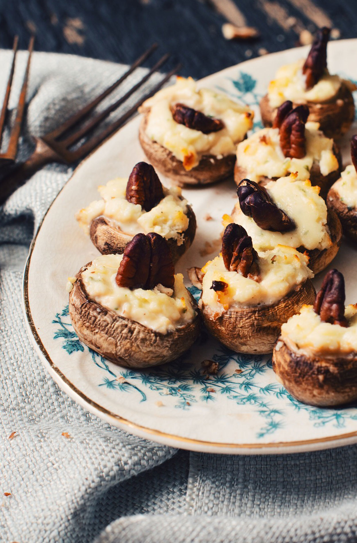 Champignons farcis au fromage Boursin et aux pacanes