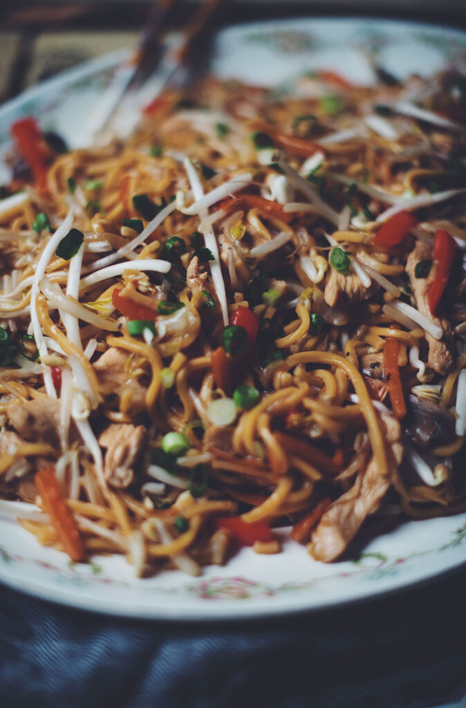 Chow mein au poulet