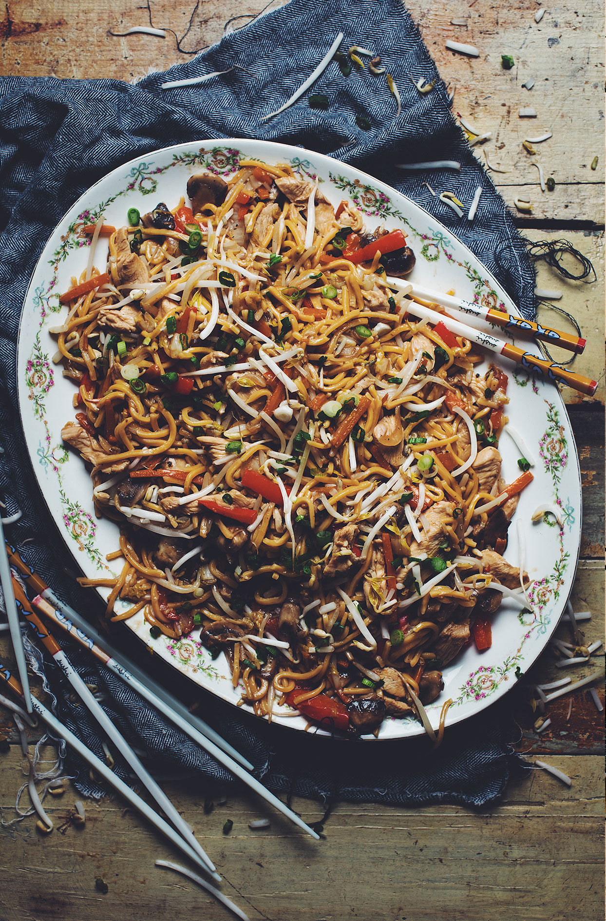 Chow mein au poulet