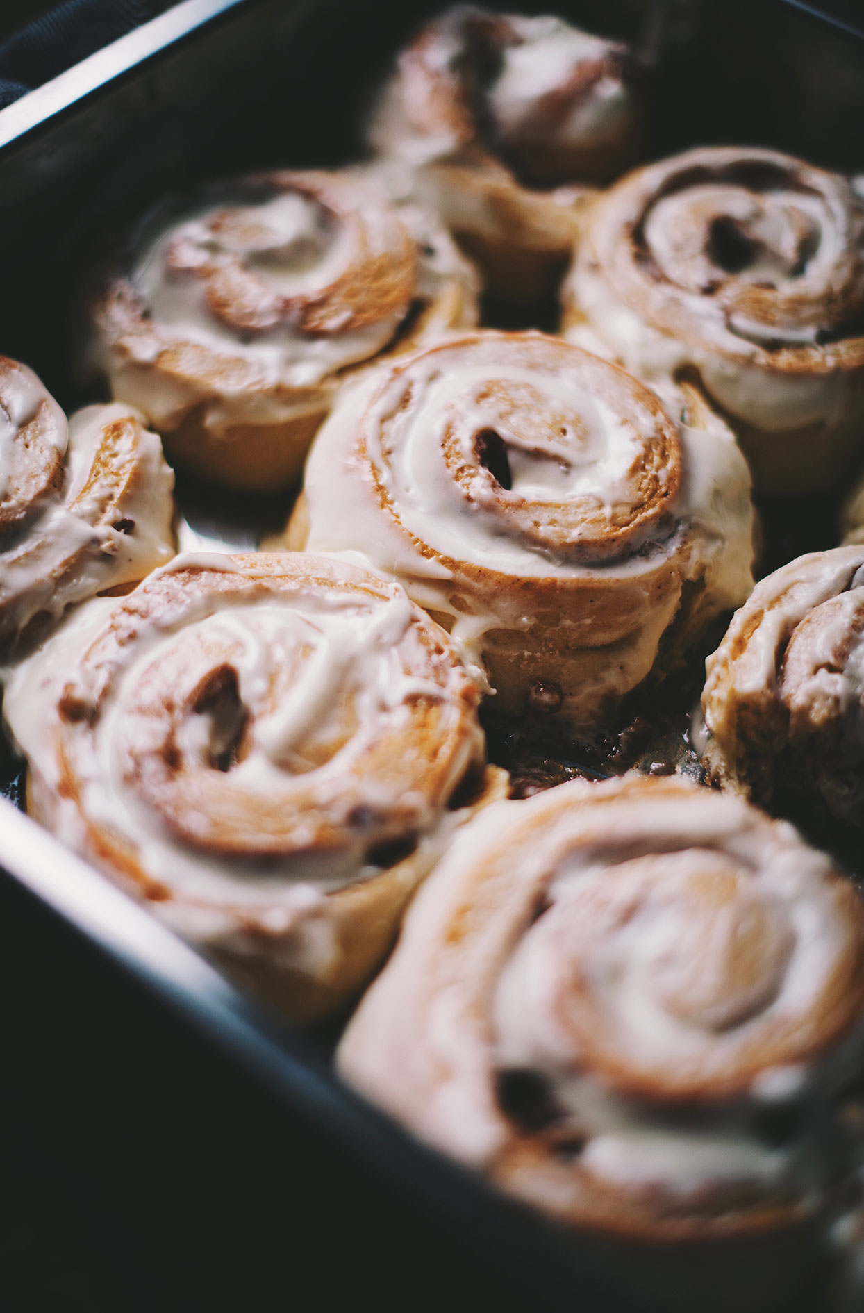 Cinnamon, maple and Sortilège buns