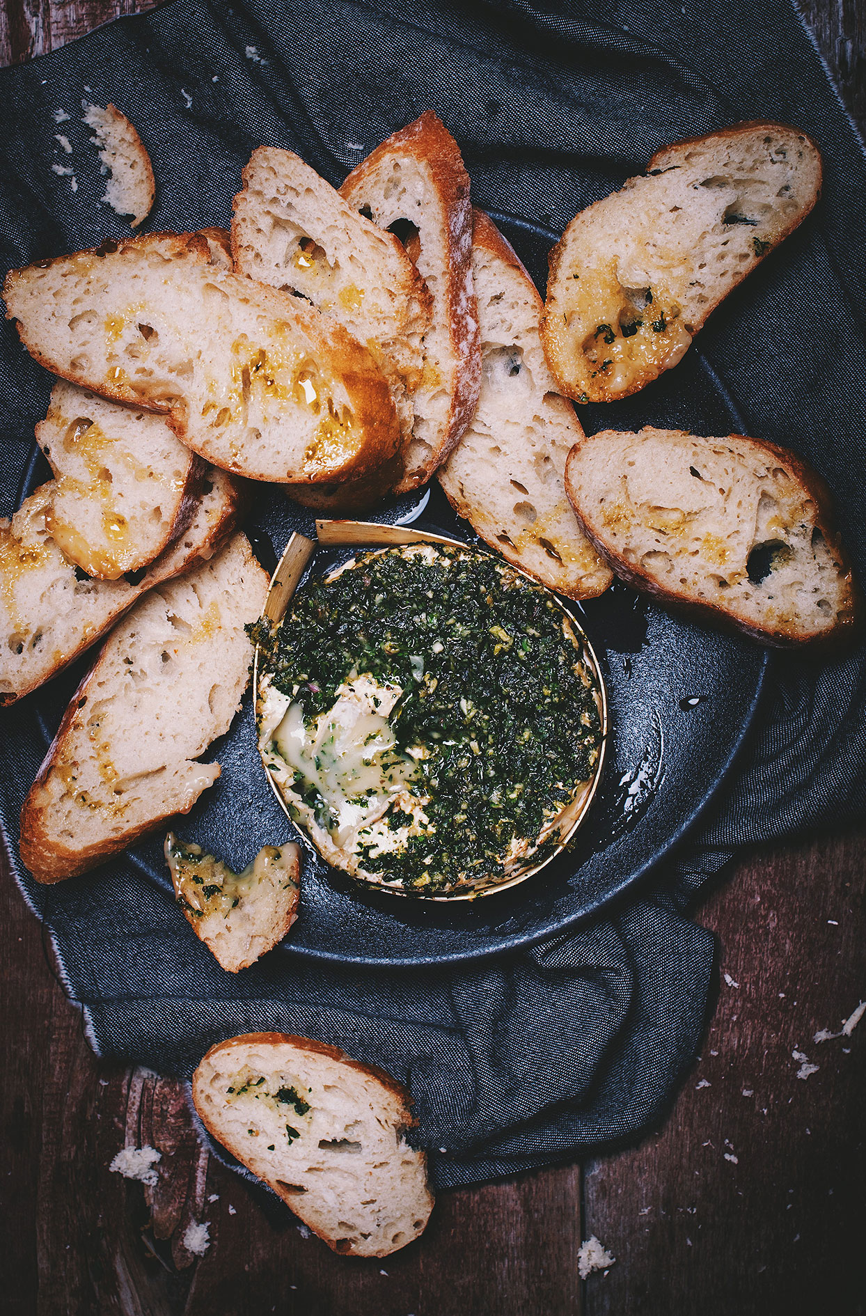 Melting camembert with fine herbs