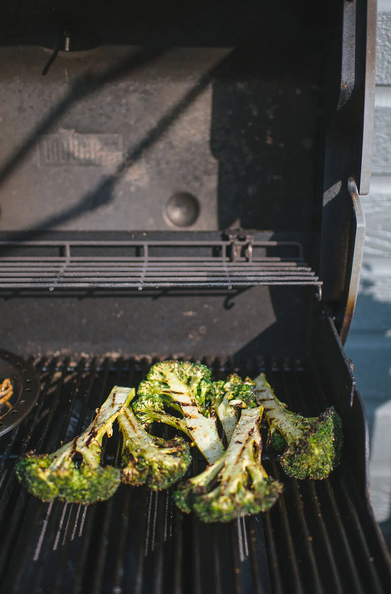 Barbecued grilled broccoli