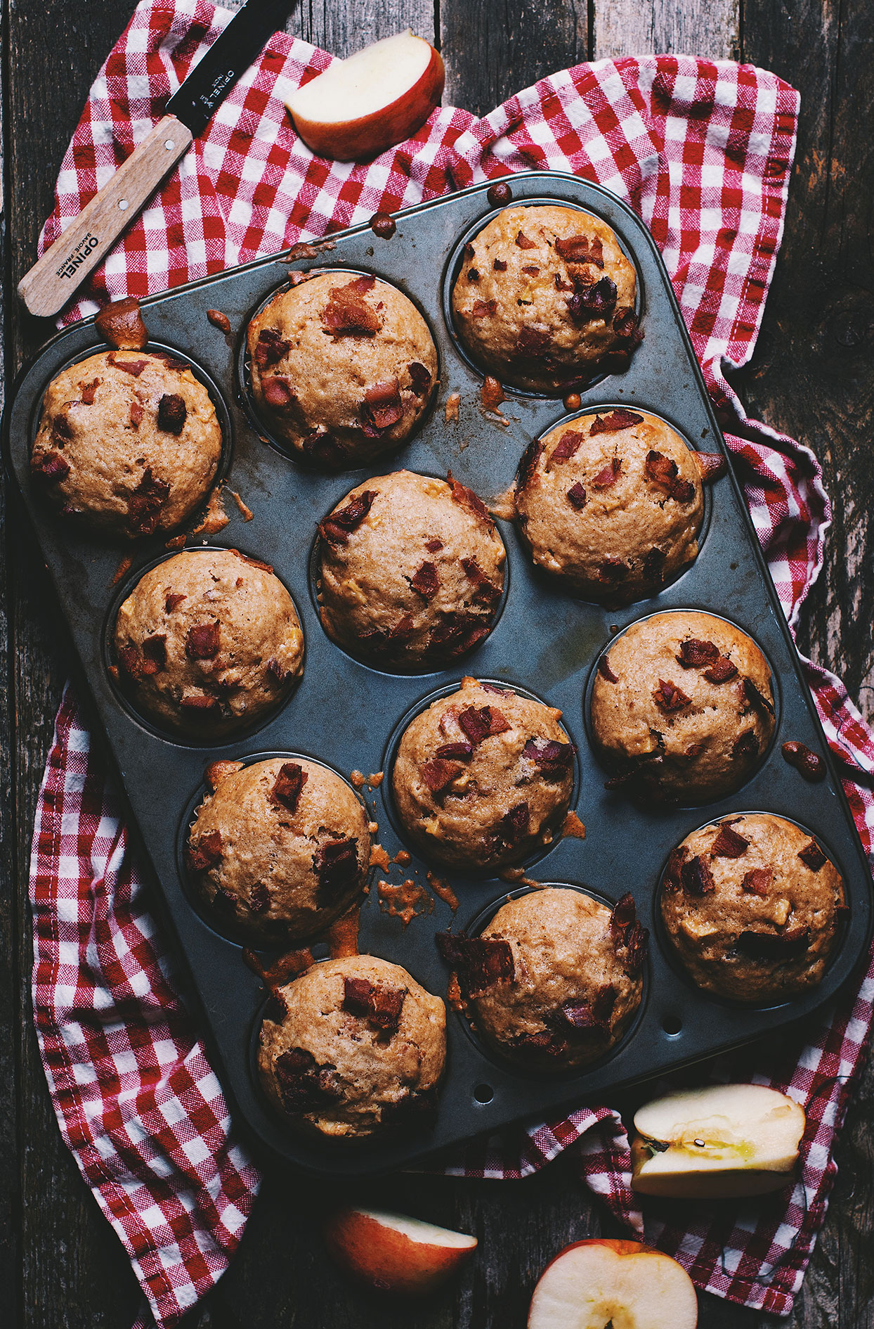 Apple and maple bacon muffins