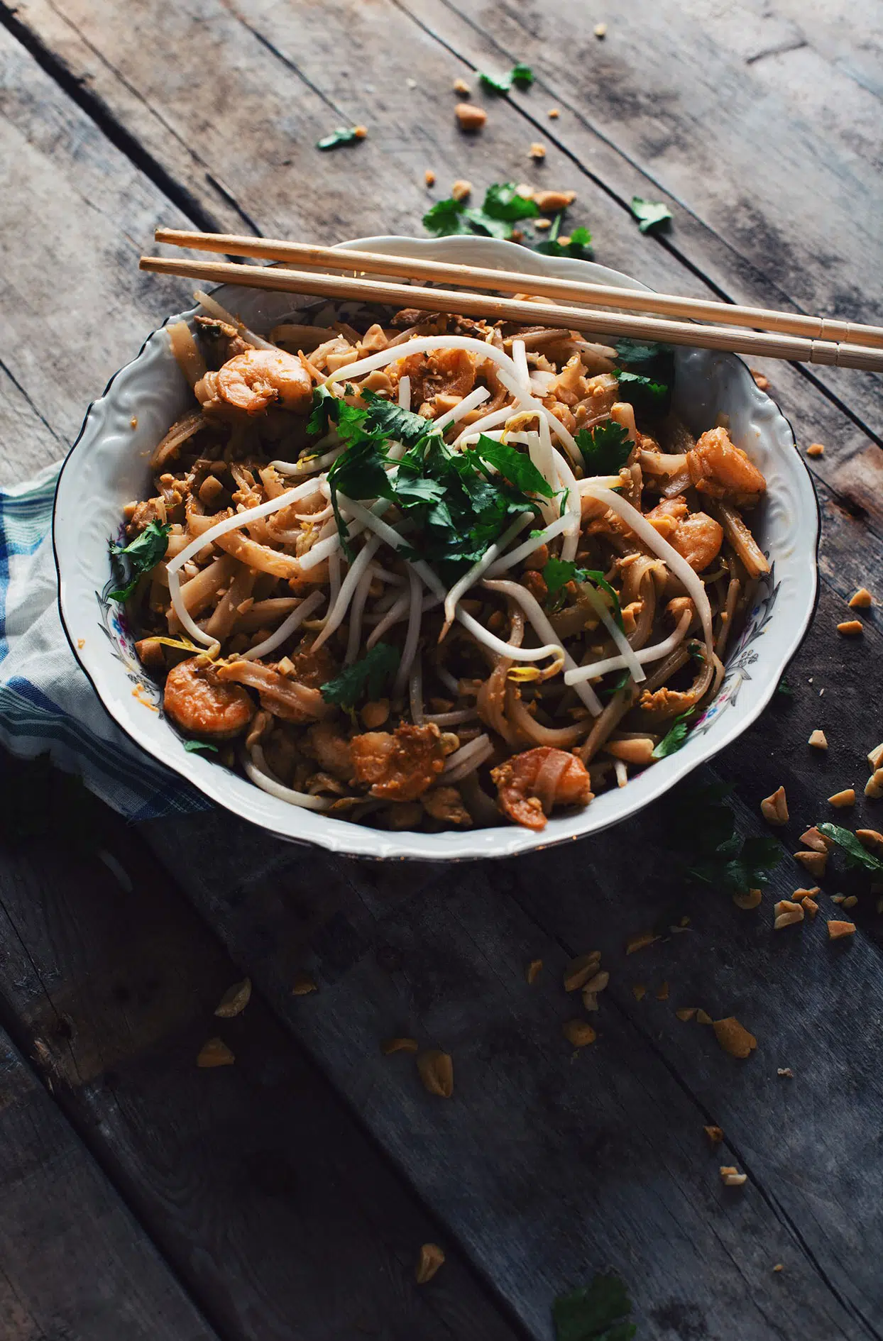 Authentic chicken and shrimps Pad Thai