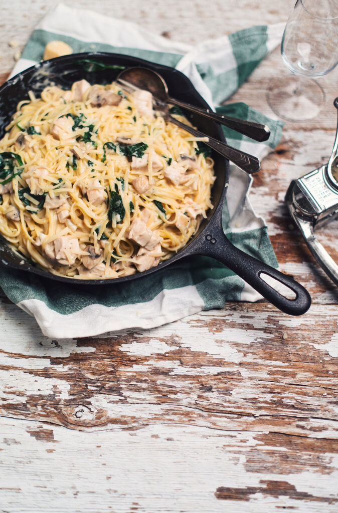 Creamy pasta with ranch chicken, mushrooms and spinach