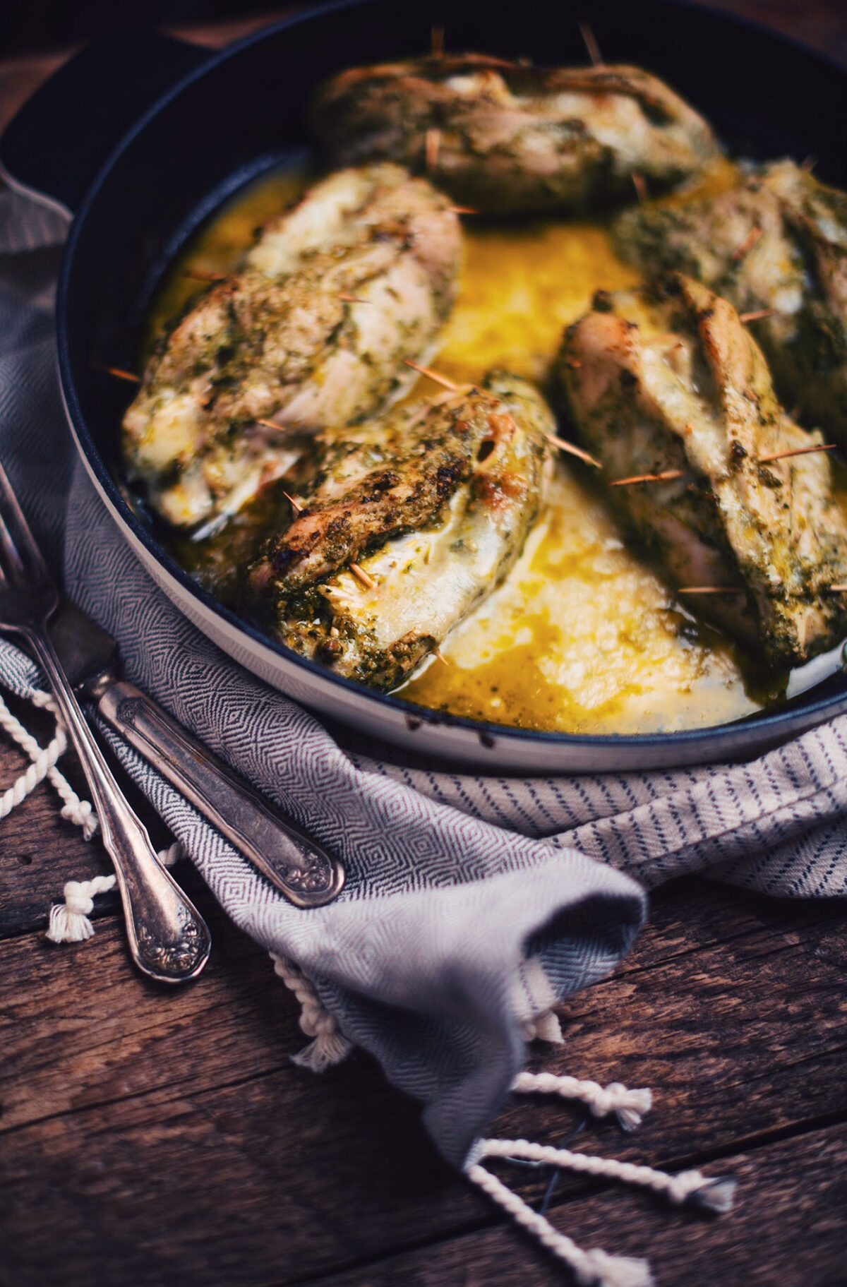 Poitrines De Poulet Au Brie Et Au Pesto - Le Coup De Grâce