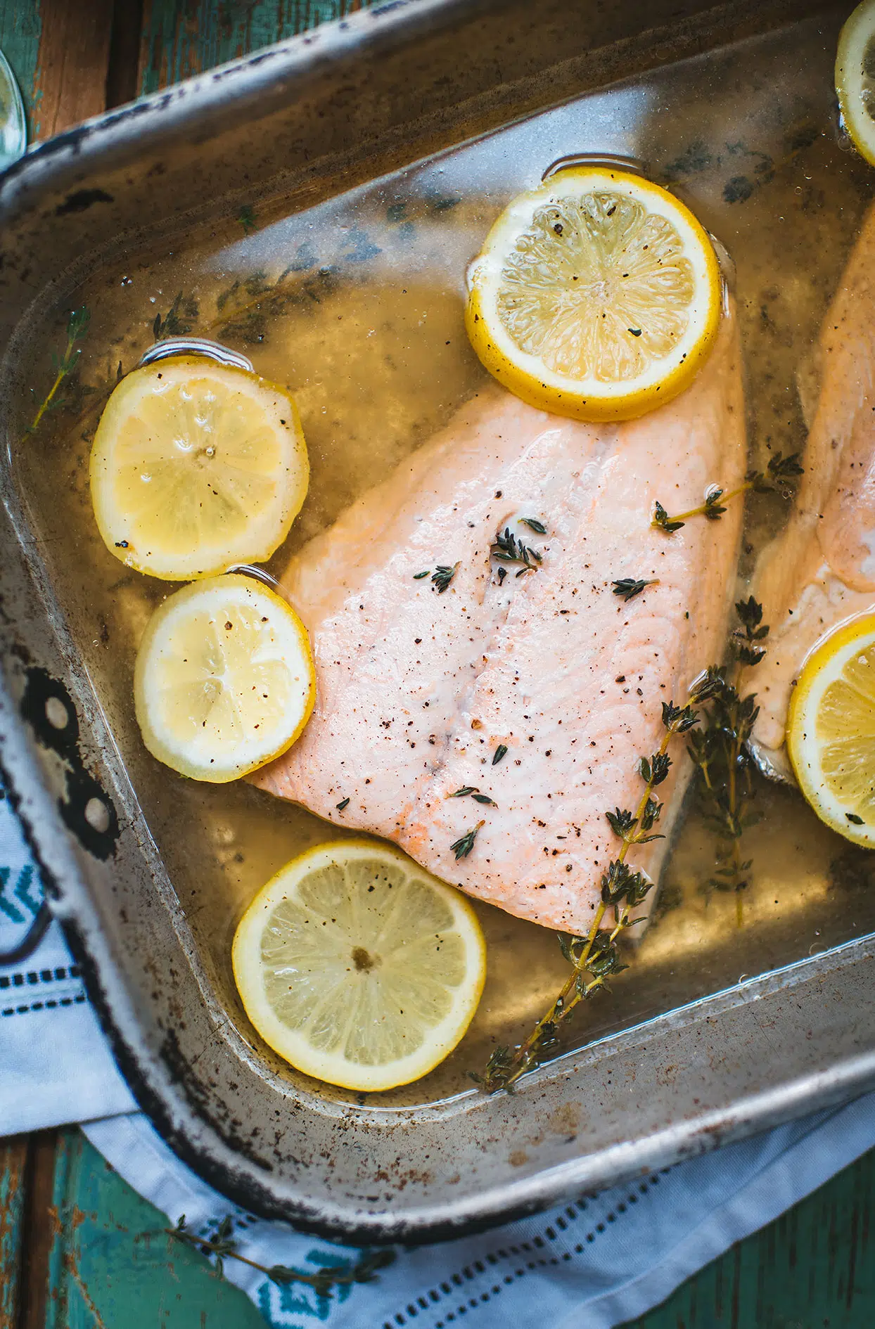 Poached salmon in white wine