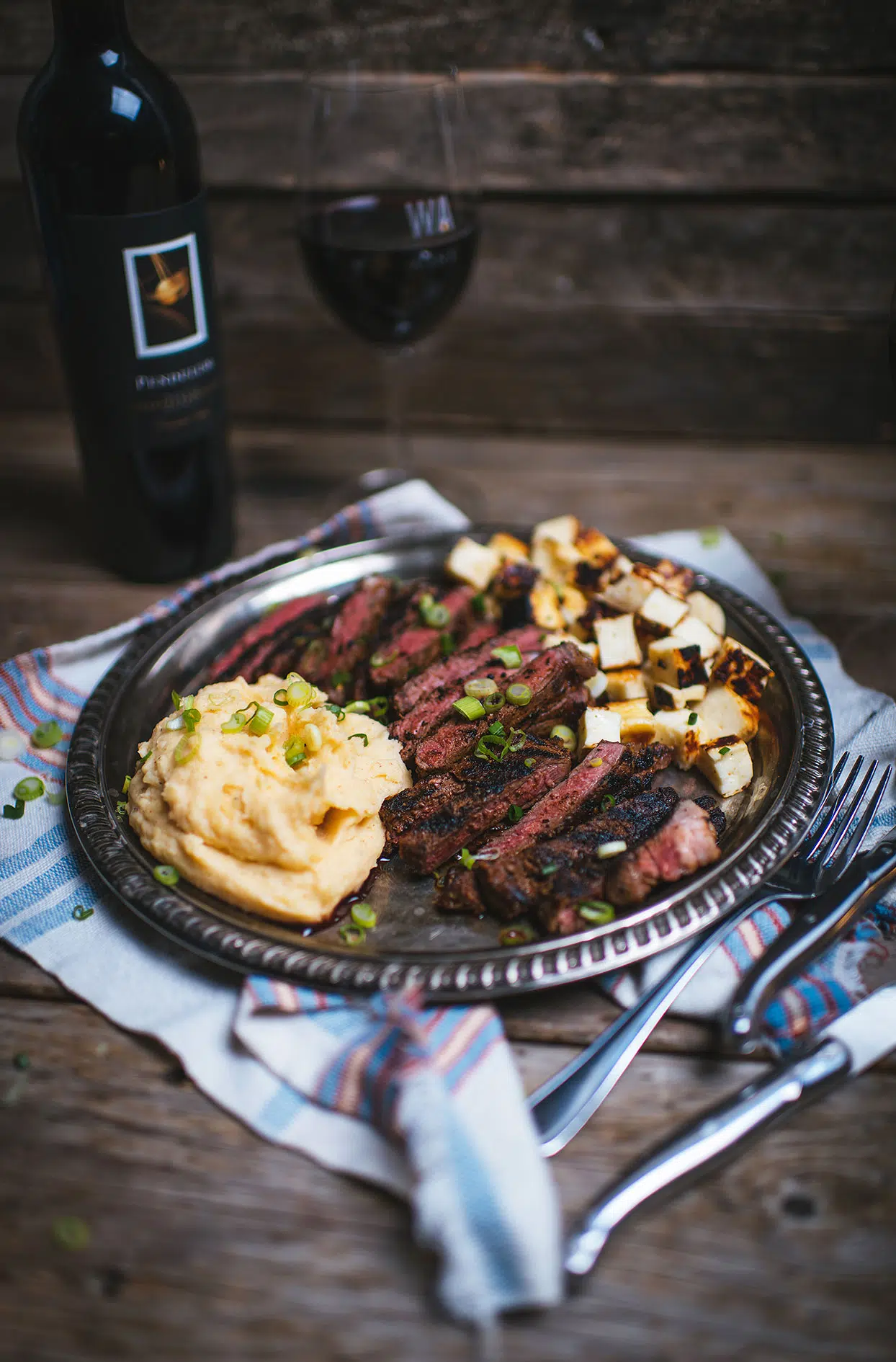 Steak de bison avec marinade sèche barbecue