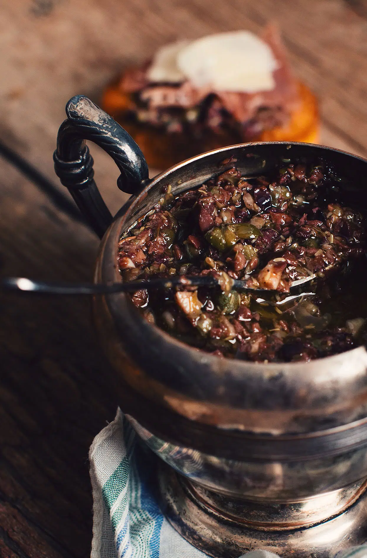 Kalamata olive tapenade