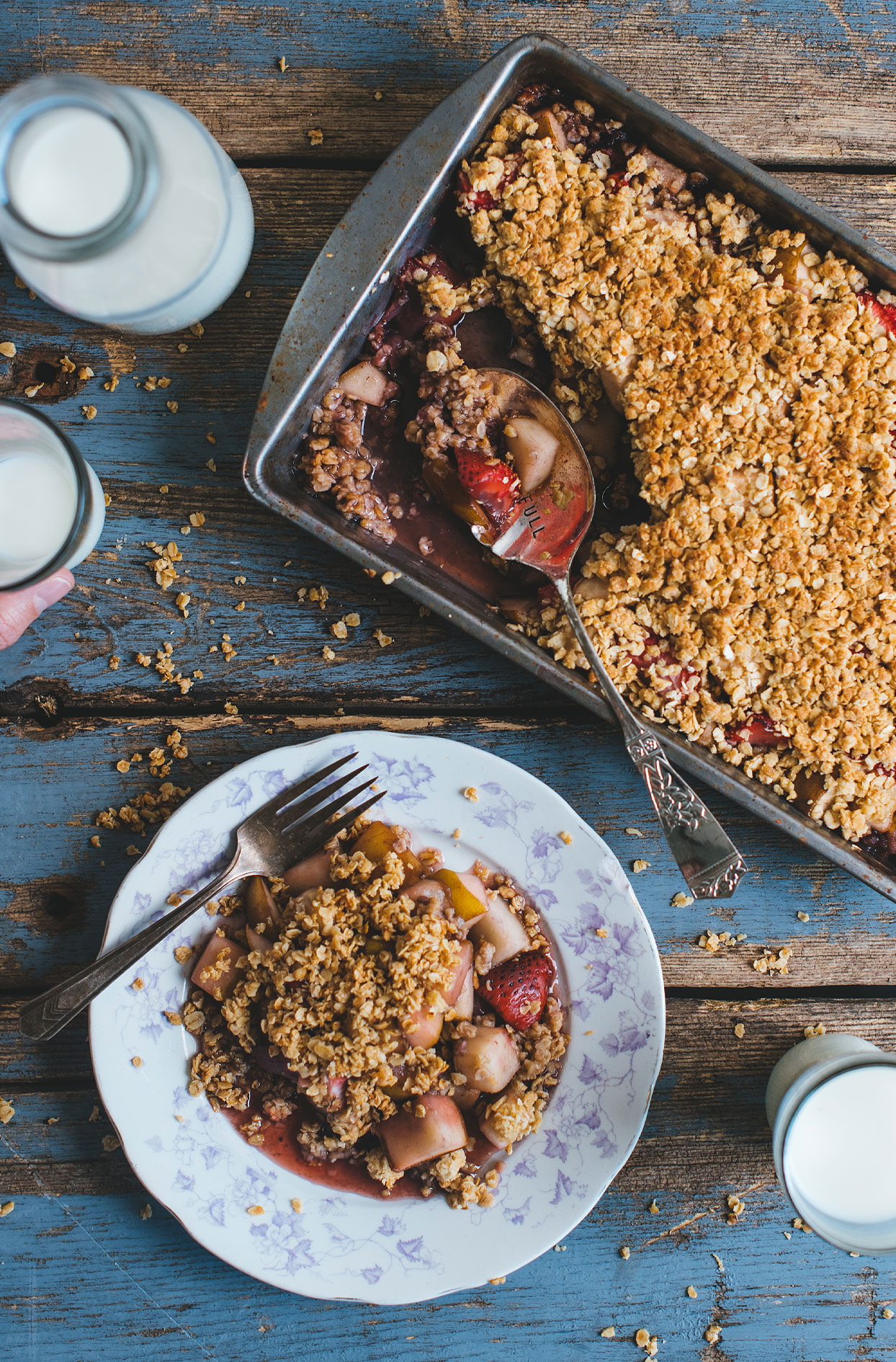 Strawberry and pear crumble