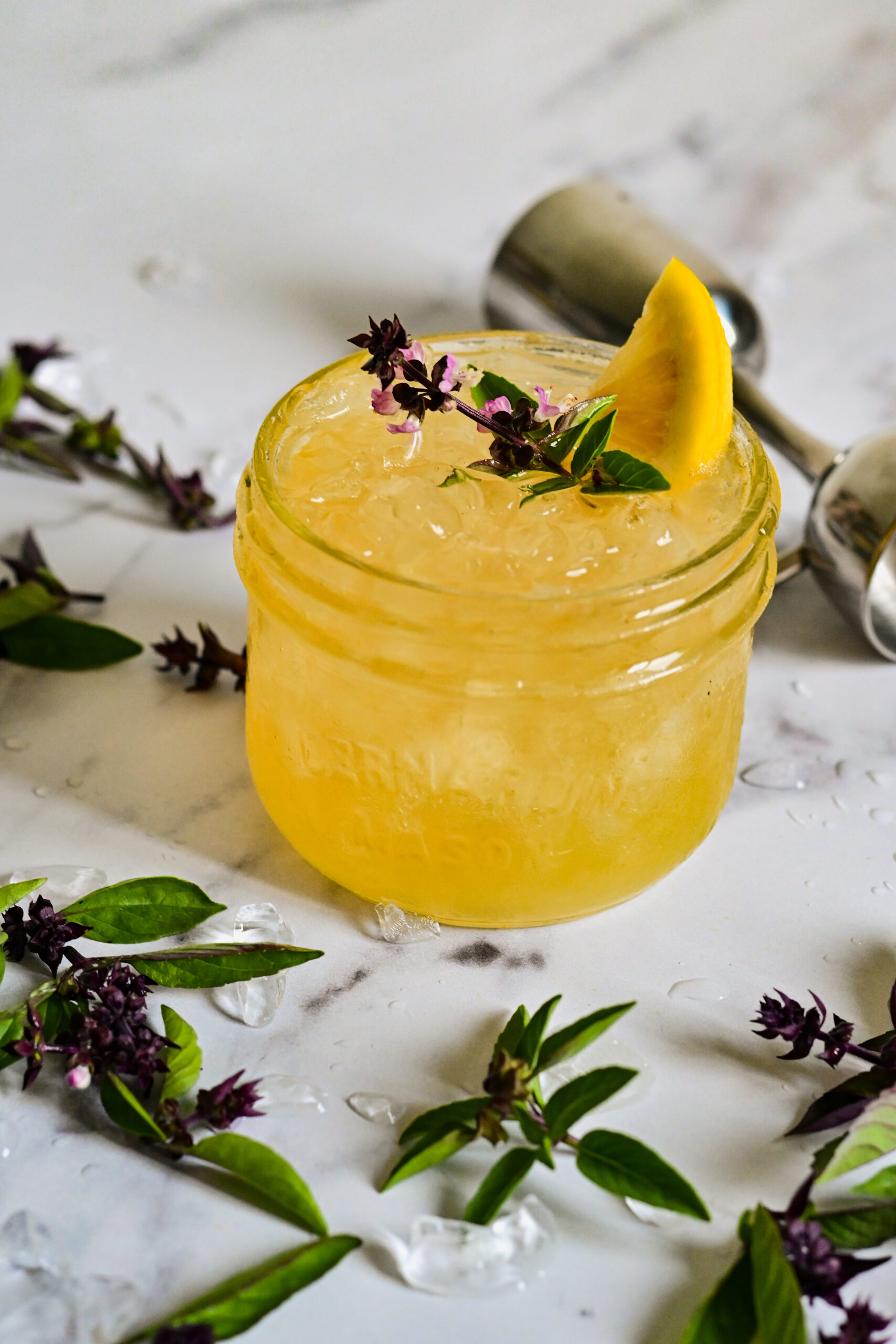 Tom Collins rafraichissant au basilic thaï