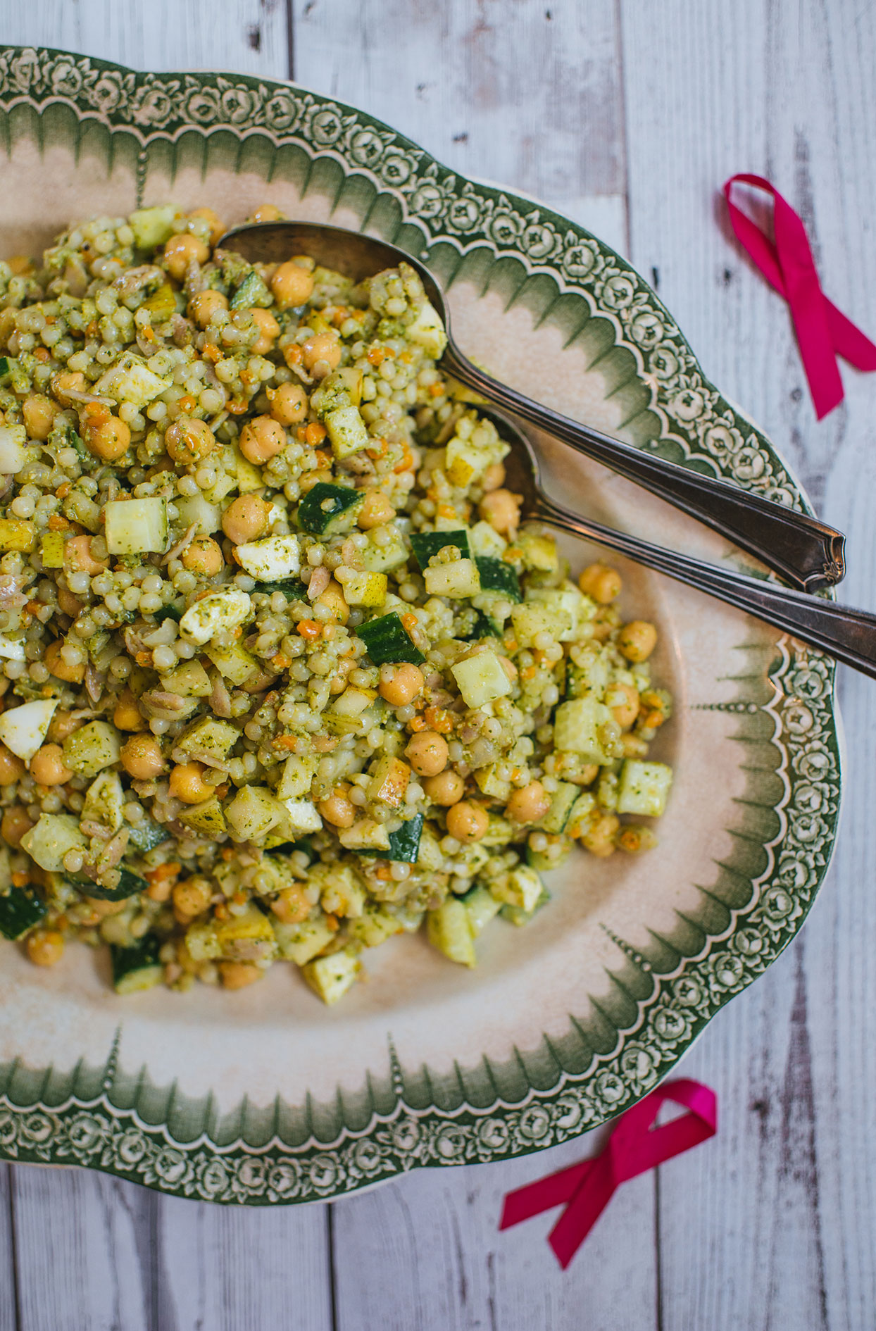 Israeli couscous salad with pear, bocconcini cheese and pesto