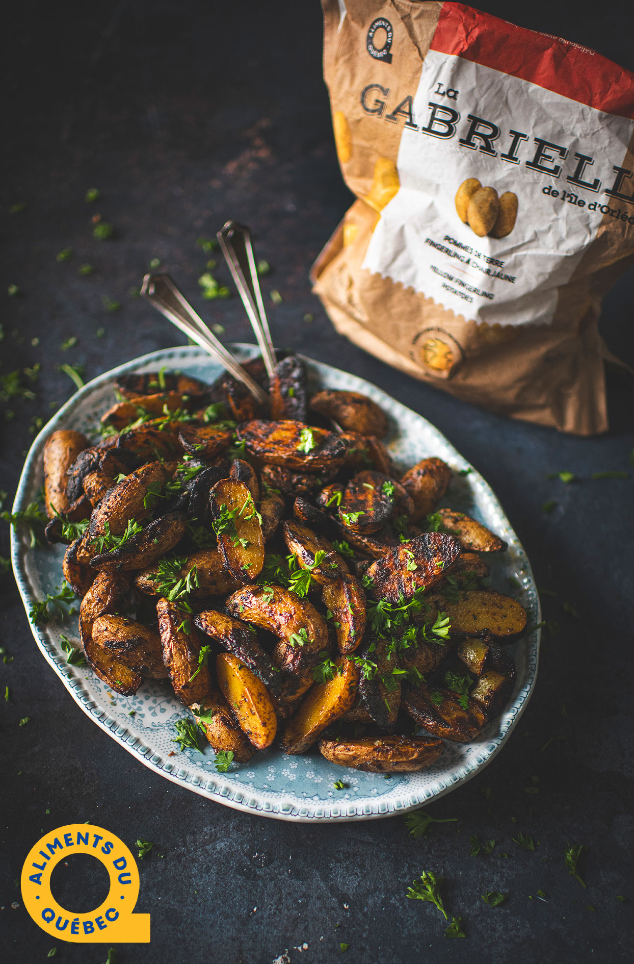 Grilled barbecue potatoes with lemon garlic butter