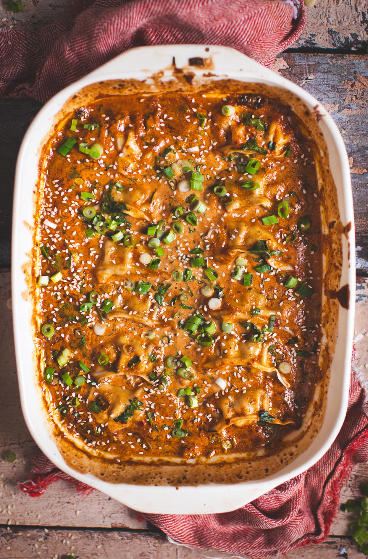 Casserole de dumplings au cari rouge et au lait de coco