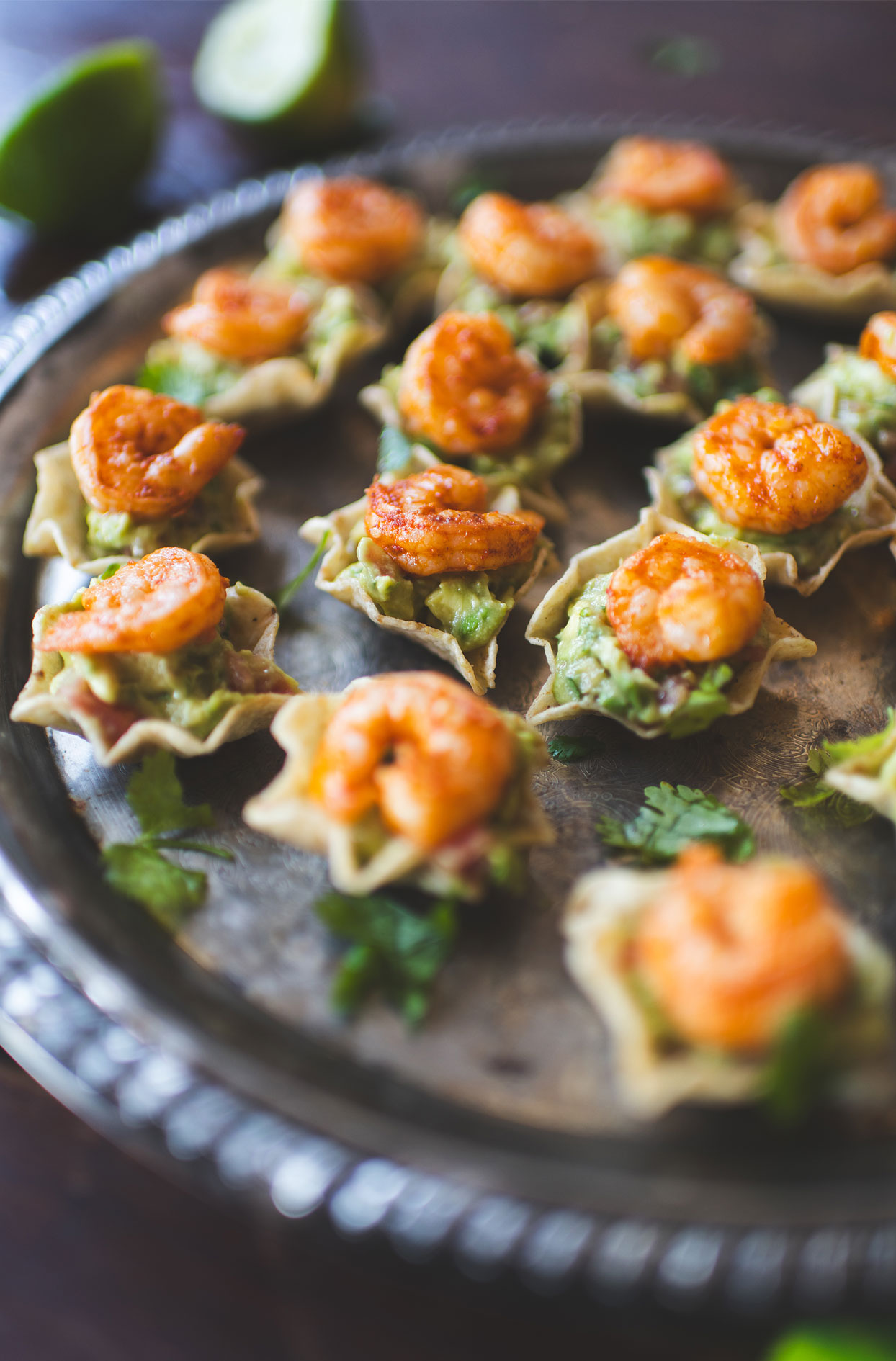 Bouchées de tortillas au guacamole et aux crevettes