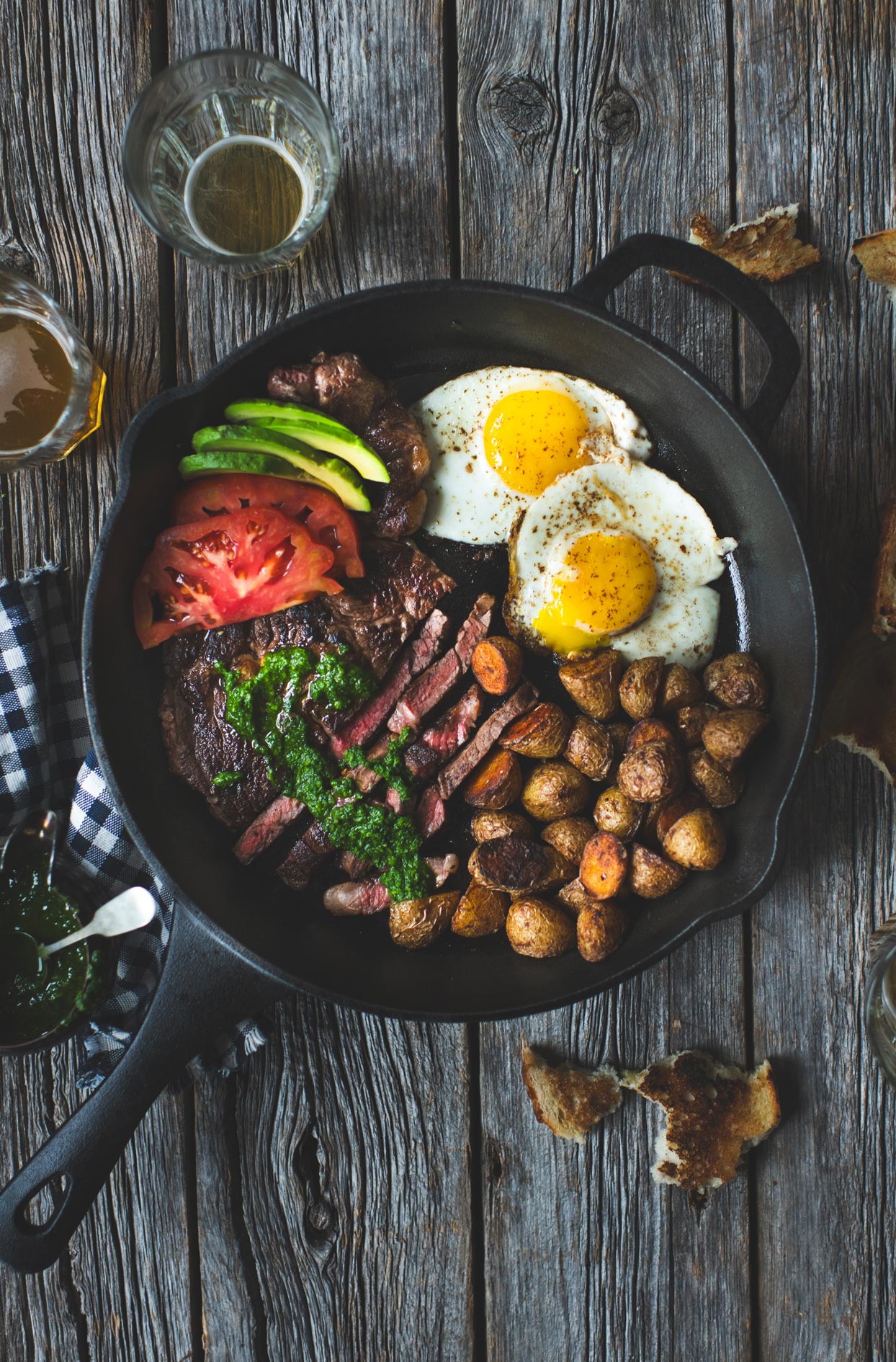 Steak and eggs de luxe