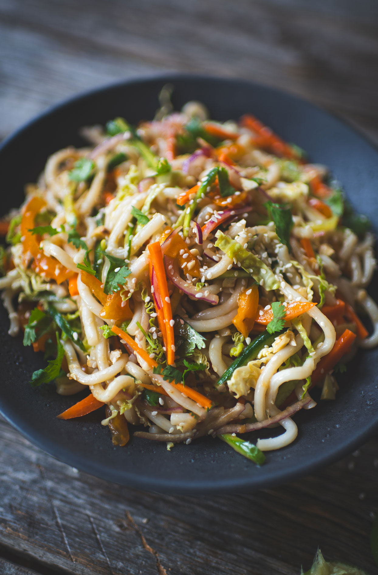Udon noodle salad with vegetables