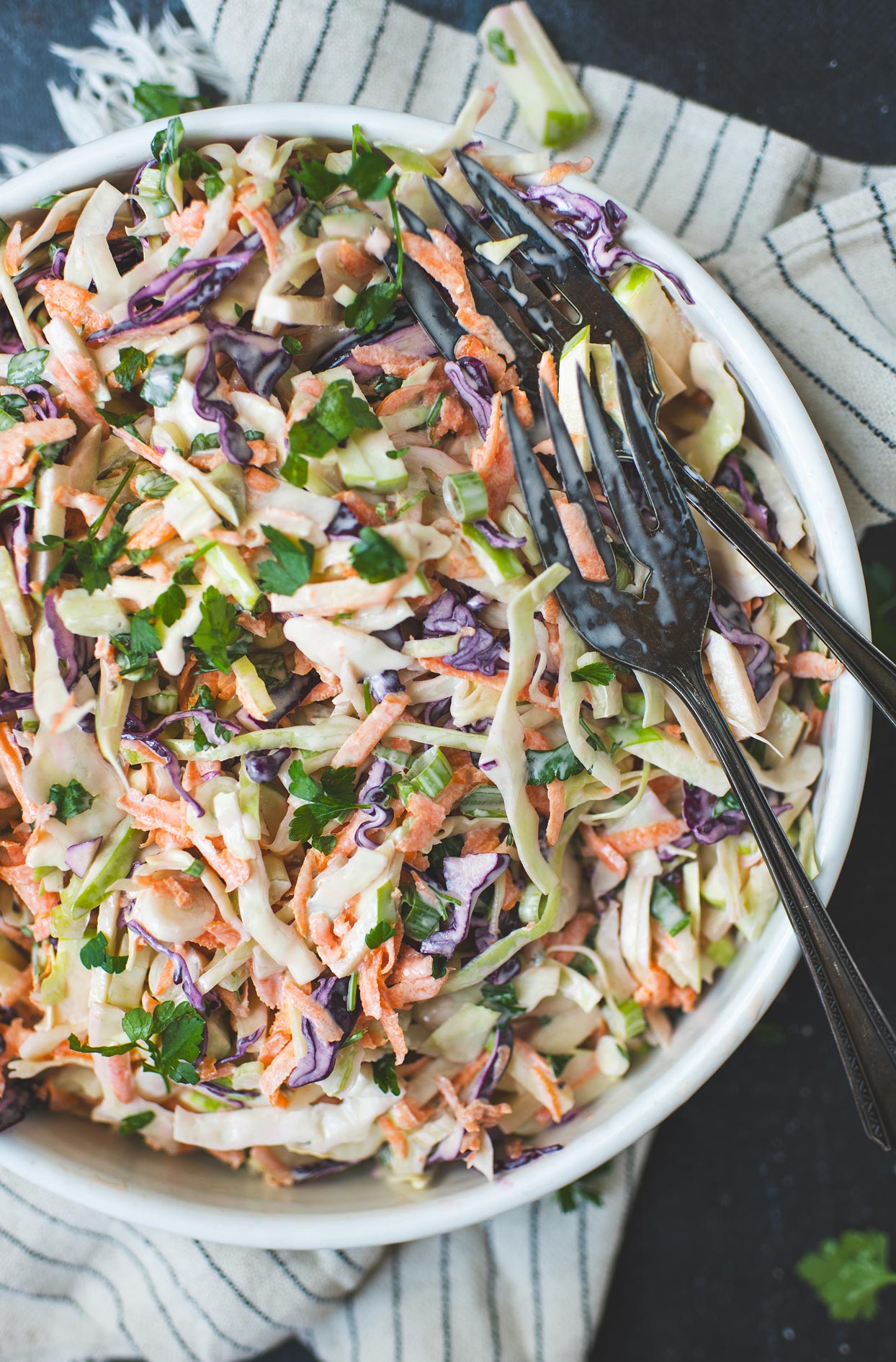Creamy coleslaw with apples and celery