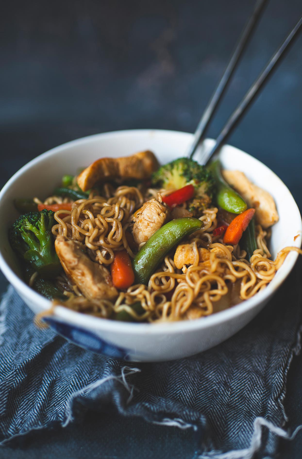 Chicken Ramen Stir Fry Recipe (20 Minutes)
