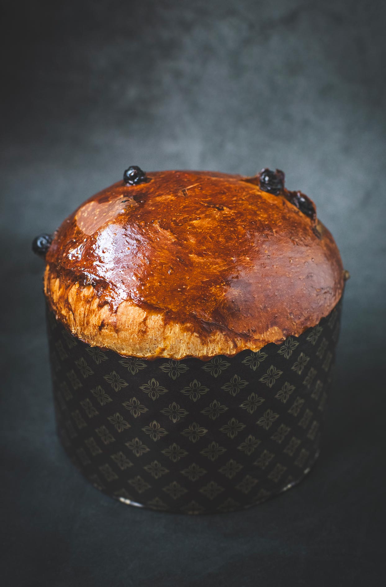 Panettone maison aux raisins et aux canneberges