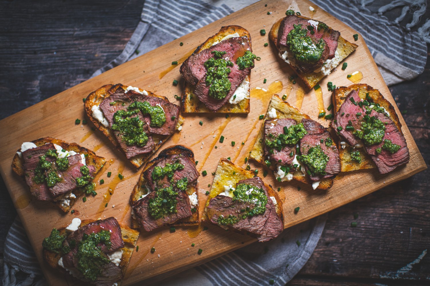 25 Christmas Appetizers for Your Holiday Party: Easy Bites and Elegant Starters