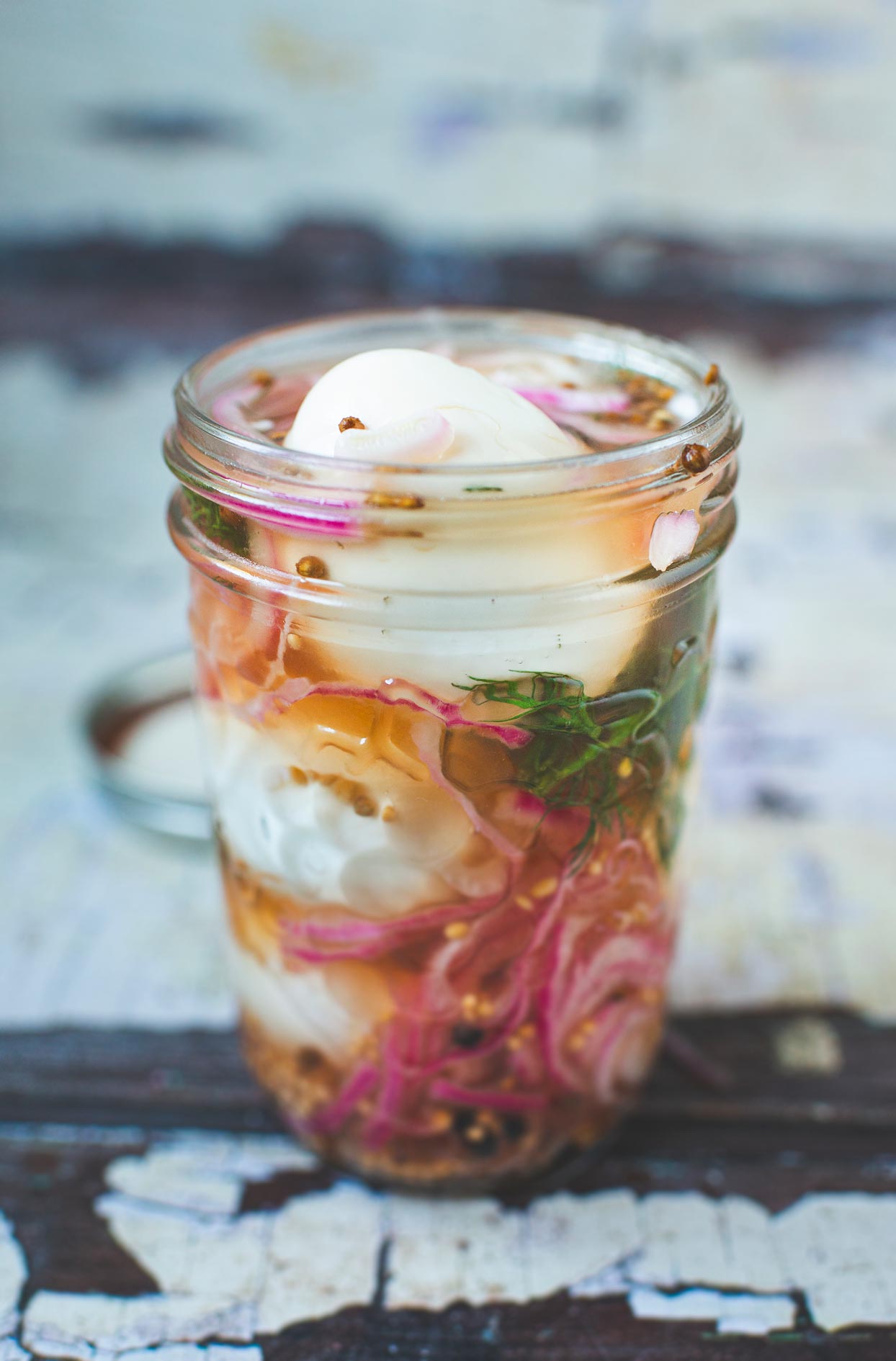 Œufs dans le vinaigre à l&rsquo;érable et à l&rsquo;aneth