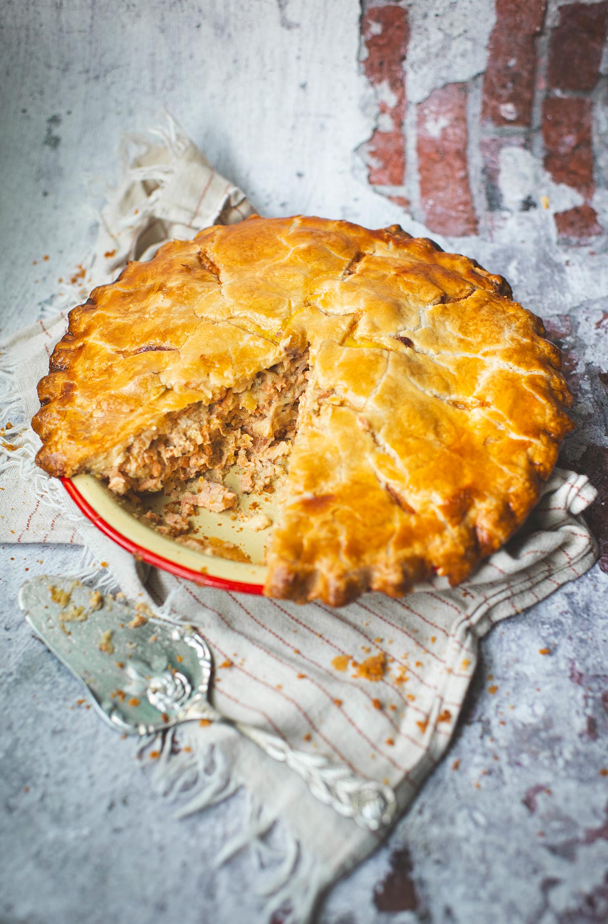 Salmon Pie Recipe (Bacon and Dill)