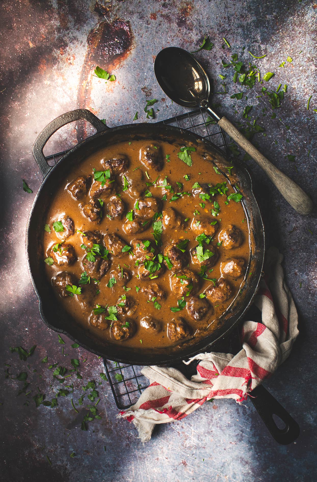 Meatballs and Gravy Recipe (Quebec Meatball Stew)